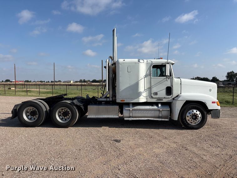 image for item FC2442 2000 Freightliner FLD semi truck