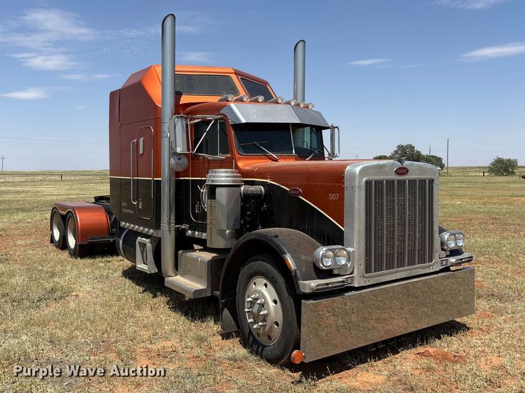 image for item FC2448 1986 Peterbilt 359 semi truck