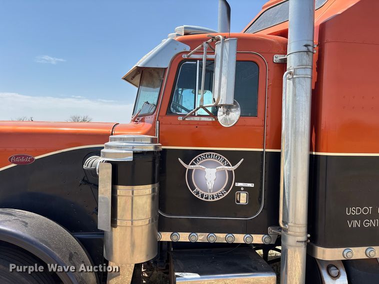 image for item FC2448 1986 Peterbilt 359 semi truck