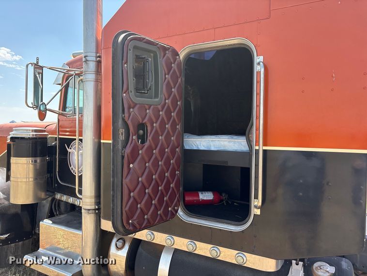 image for item FC2448 1986 Peterbilt 359 semi truck