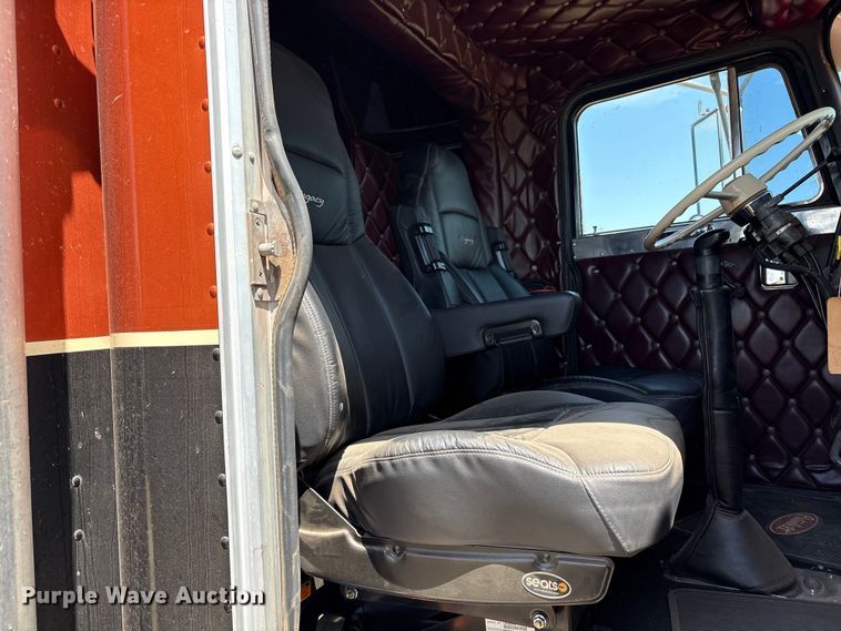 image for item FC2448 1986 Peterbilt 359 semi truck