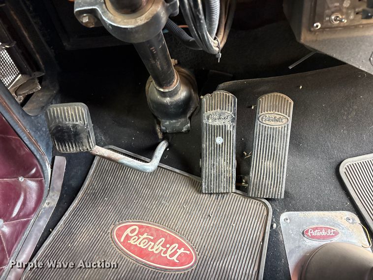 image for item FC2448 1986 Peterbilt 359 semi truck