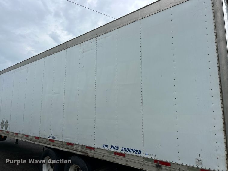 image for item FC2830 2008 Utility  VS2RA refrigerated van trailer