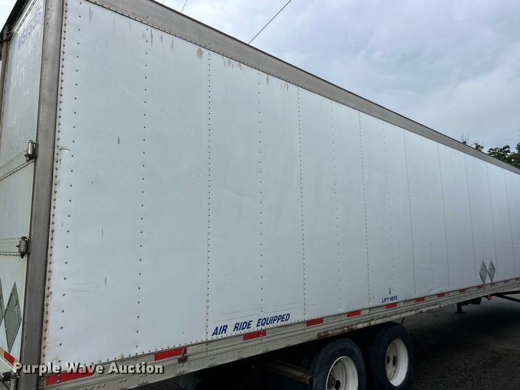 image for item FC2830 2008 Utility  VS2RA refrigerated van trailer
