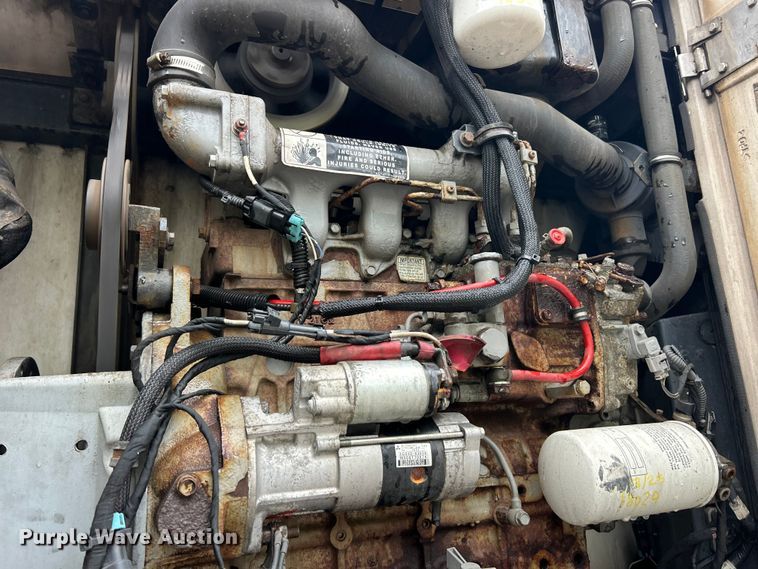 image for item FC2830 2008 Utility  VS2RA refrigerated van trailer