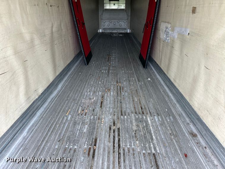 image for item FC2830 2008 Utility  VS2RA refrigerated van trailer