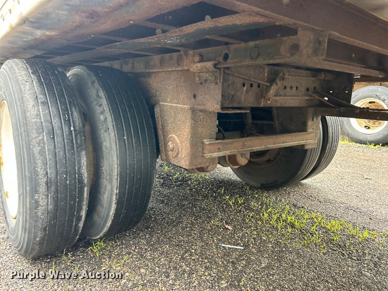 image for item FC2830 2008 Utility  VS2RA refrigerated van trailer