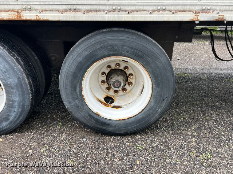 image for item FC2830 2008 Utility  VS2RA refrigerated van trailer