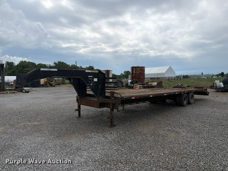 image for item FC3189 2005 Jerry James 34 Dual GN equipment trailer