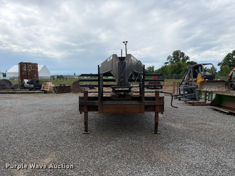 image for item FC3189 2005 Jerry James 34 Dual GN equipment trailer