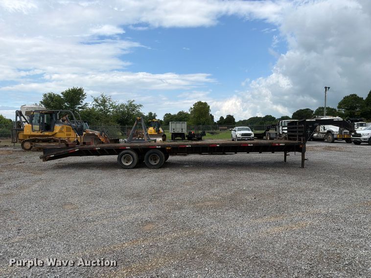 image for item FC3189 2005 Jerry James 34 Dual GN equipment trailer