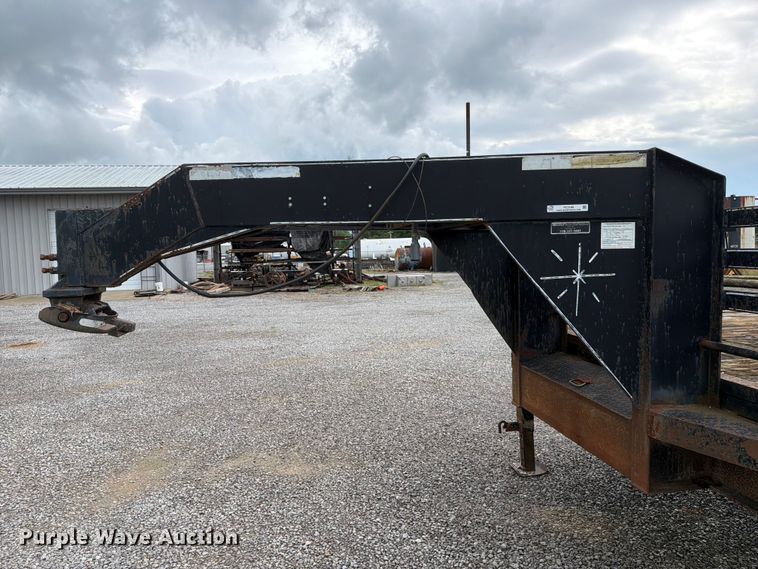 image for item FC3189 2005 Jerry James 34 Dual GN equipment trailer