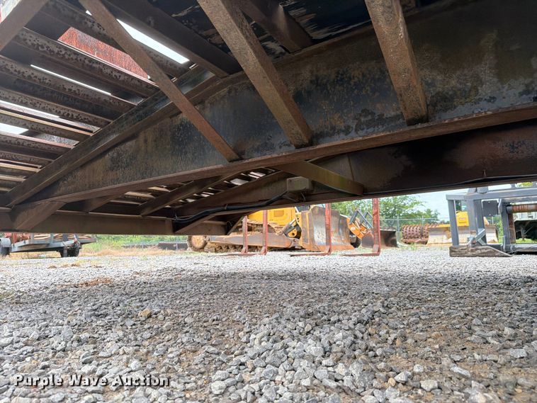 image for item FC3189 2005 Jerry James 34 Dual GN equipment trailer