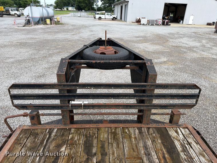 image for item FC3189 2005 Jerry James 34 Dual GN equipment trailer