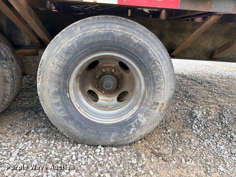 image for item FC3189 2005 Jerry James 34 Dual GN equipment trailer