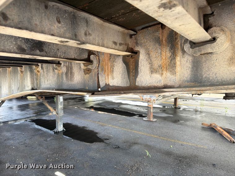 image for item FC3200 2007 Lufkin FL-11 flatbed trailer