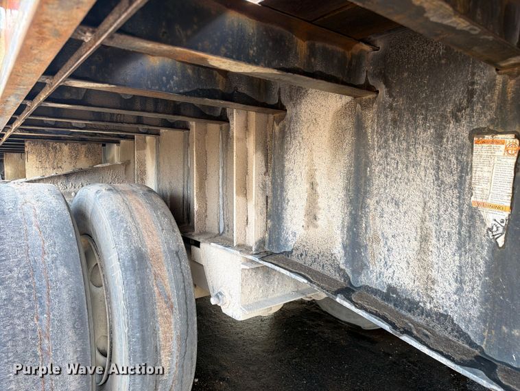 image for item FC3200 2007 Lufkin FL-11 flatbed trailer