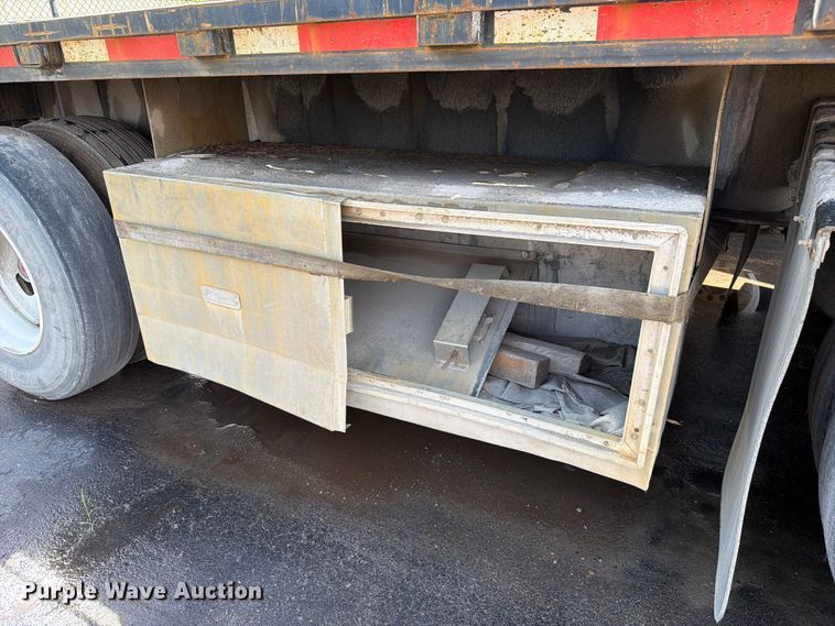 image for item FC3200 2007 Lufkin FL-11 flatbed trailer