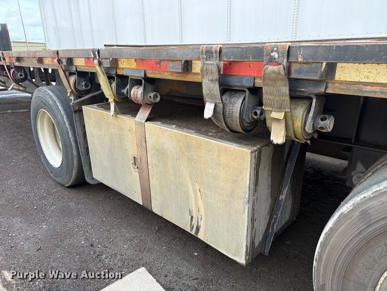 image for item FC3201 2007 Lufkin FL-11 flatbed trailer