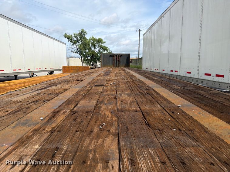 image for item FC3201 2007 Lufkin FL-11 flatbed trailer