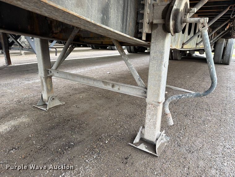 image for item FC3201 2007 Lufkin FL-11 flatbed trailer