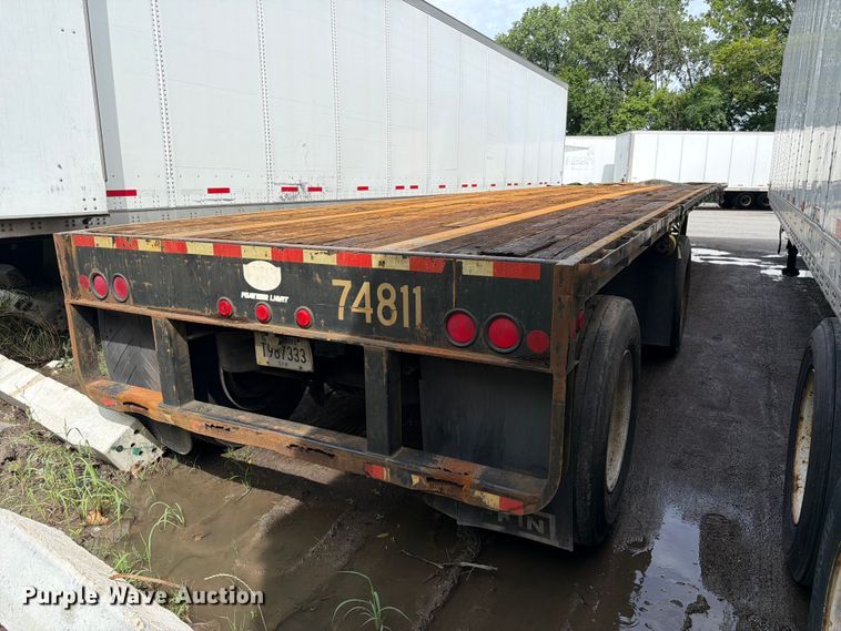 image for item FC3202 2007 Lufkin FL-11 flatbed trailer