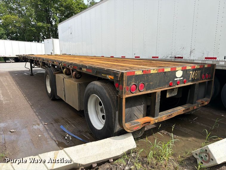 image for item FC3202 2007 Lufkin FL-11 flatbed trailer