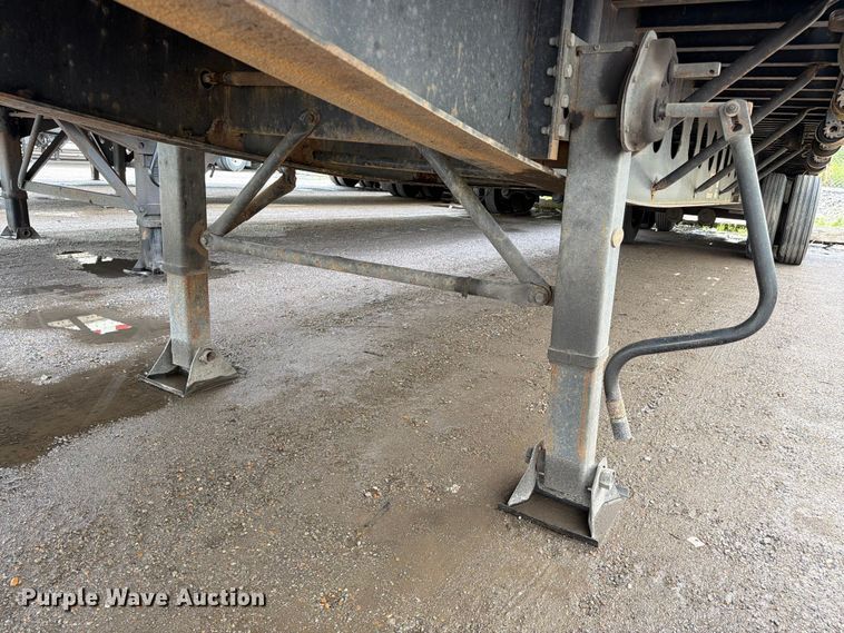 image for item FC3202 2007 Lufkin FL-11 flatbed trailer