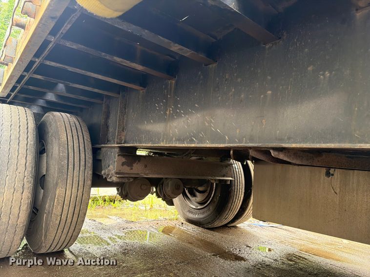image for item FC3202 2007 Lufkin FL-11 flatbed trailer