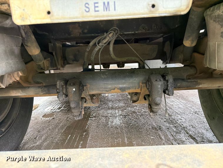 image for item FC3202 2007 Lufkin FL-11 flatbed trailer