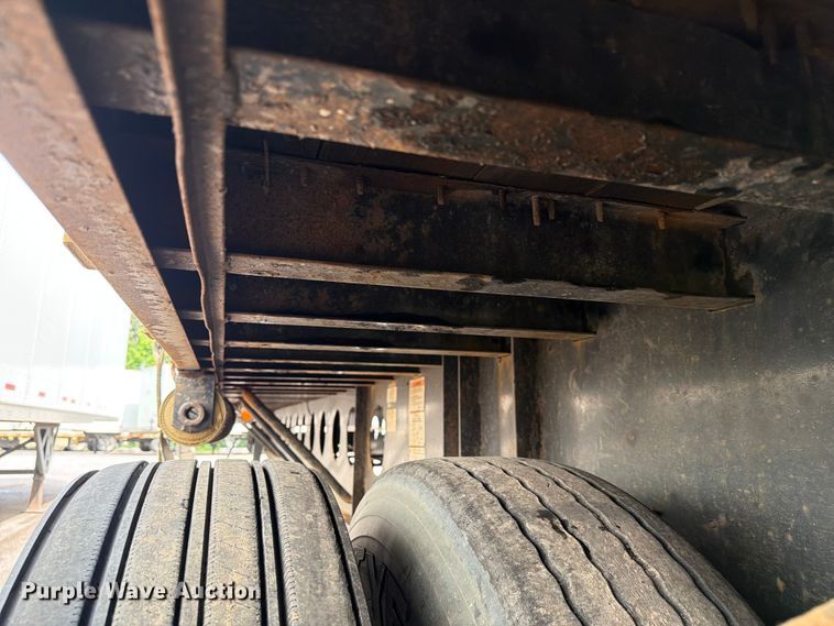 image for item FC3202 2007 Lufkin FL-11 flatbed trailer
