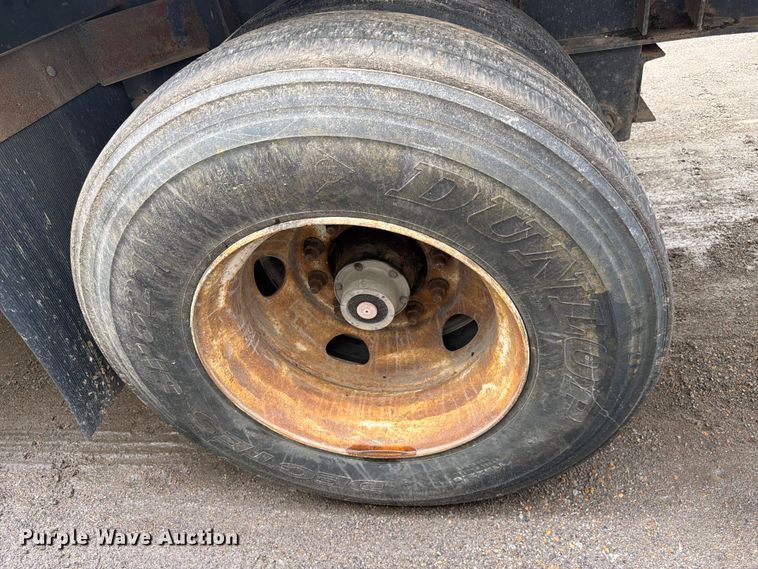 image for item FC3202 2007 Lufkin FL-11 flatbed trailer
