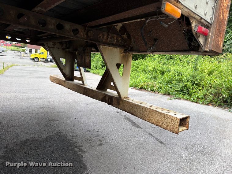 image for item FC3204 2002 Strick Commercial Trailer dry van trailer