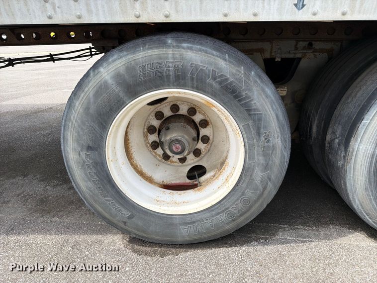 image for item FC3204 2002 Strick Commercial Trailer dry van trailer