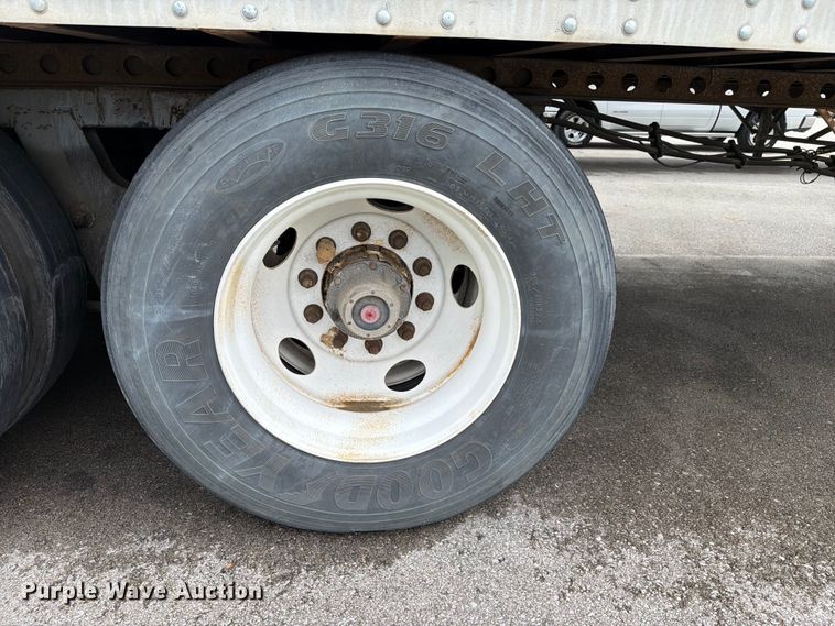 image for item FC3204 2002 Strick Commercial Trailer dry van trailer