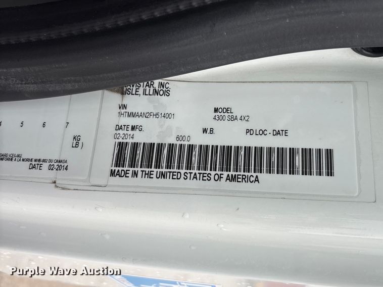 image for item FC5614 2015 International DuraStar 4300 truck cab and chassis