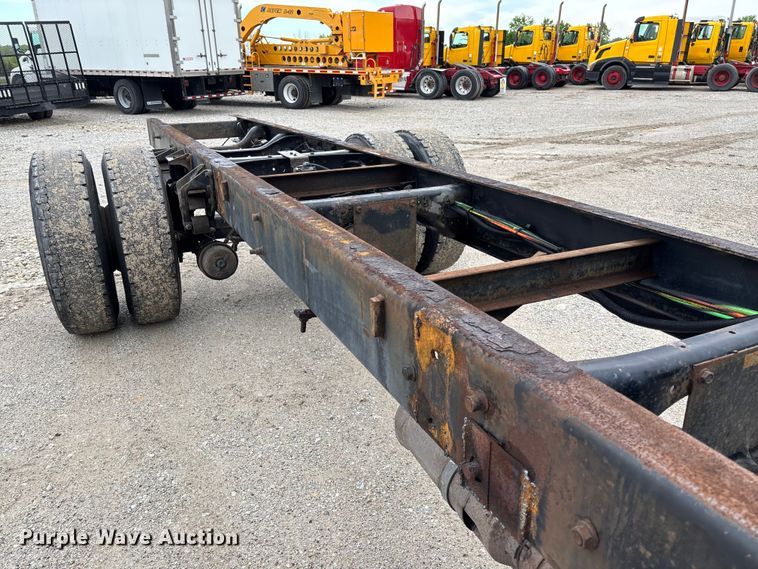 image for item FC5615 2010 International DuraStar 4300 truck cab and chassis