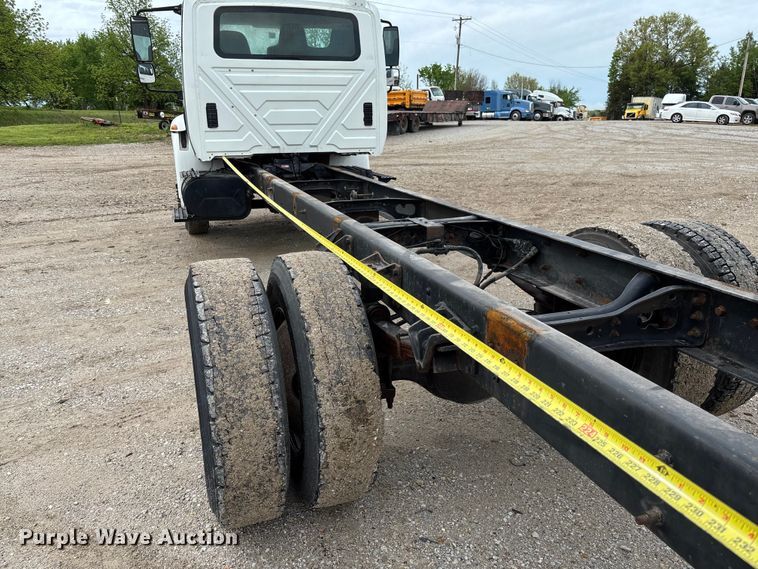 image for item FC5616 2010 International DuraStar 4300 truck cab and chassis