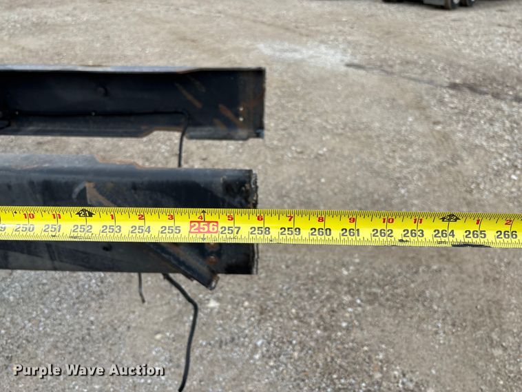 image for item FC5616 2010 International DuraStar 4300 truck cab and chassis