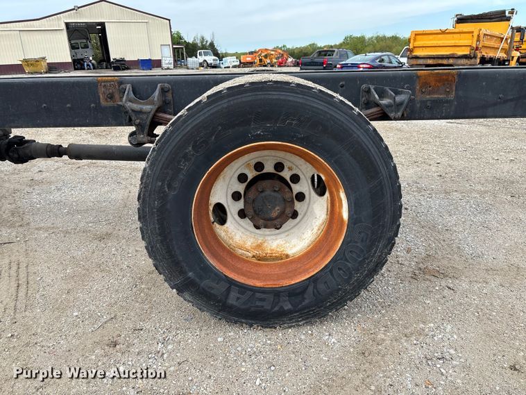 image for item FC5616 2010 International DuraStar 4300 truck cab and chassis