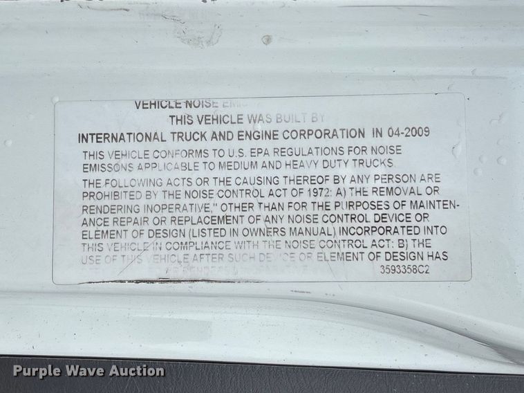 image for item FC5616 2010 International DuraStar 4300 truck cab and chassis