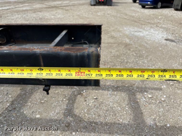 image for item FC5617 2010 International  DuraStar 4300 truck cab and chassis