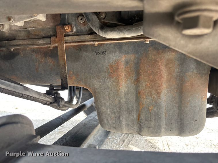 image for item FC5617 2010 International  DuraStar 4300 truck cab and chassis