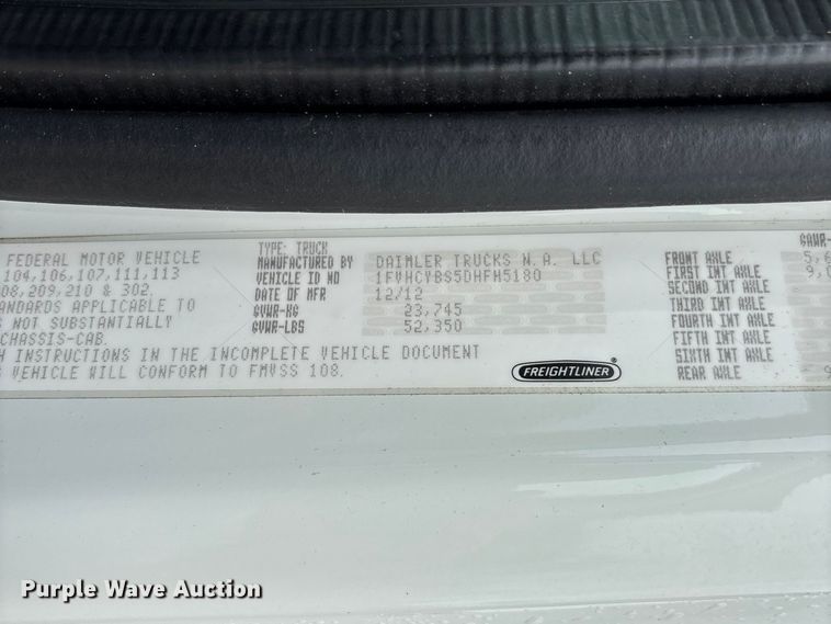 image for item FC5618 2013 Freightliner  Business Class M2 truck cab and chassis