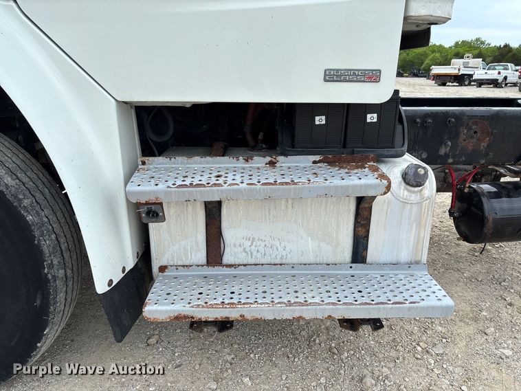 image for item FC5711 2010 Freightliner M2106 truck cab and chassis