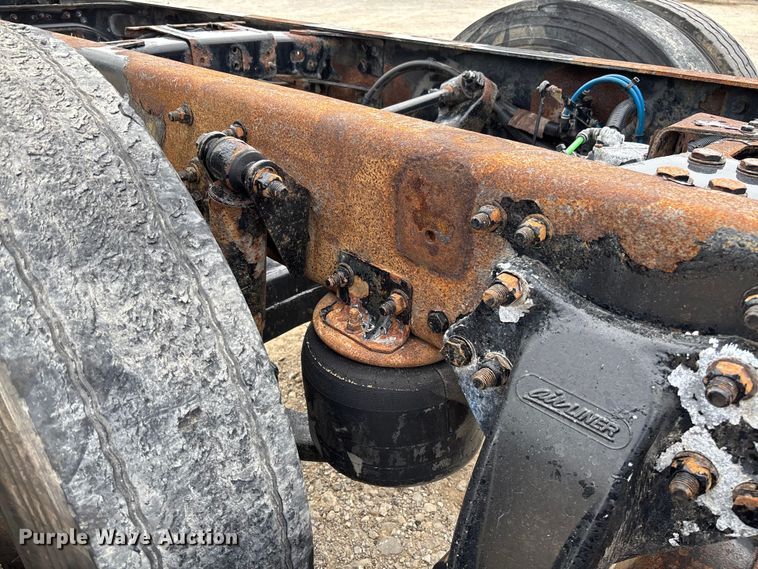 image for item FC5711 2010 Freightliner M2106 truck cab and chassis