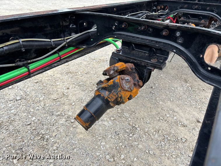 image for item FC5711 2010 Freightliner M2106 truck cab and chassis