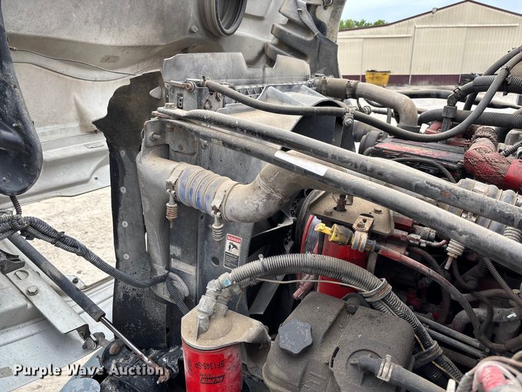 image for item FC5711 2010 Freightliner M2106 truck cab and chassis