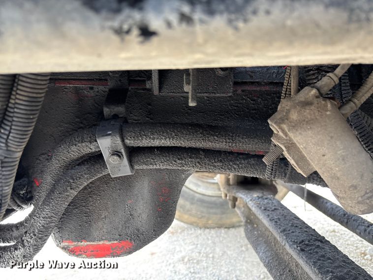 image for item FC5711 2010 Freightliner M2106 truck cab and chassis
