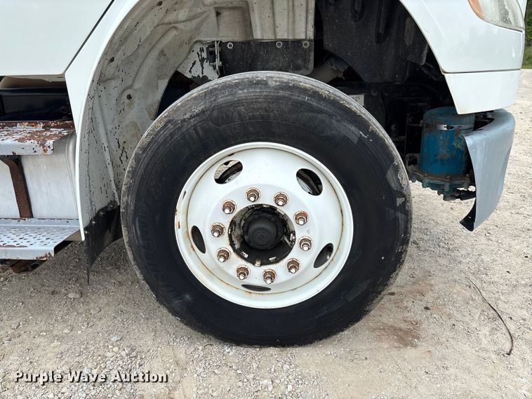 image for item FC5711 2010 Freightliner M2106 truck cab and chassis
